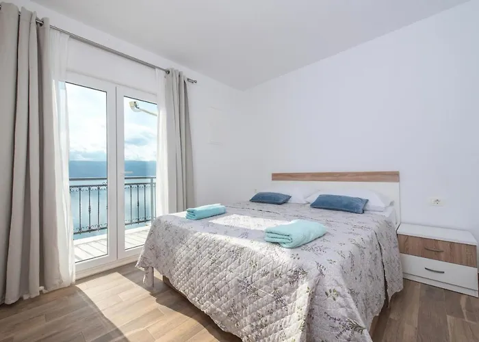 فيلة Seaview بلوتشي