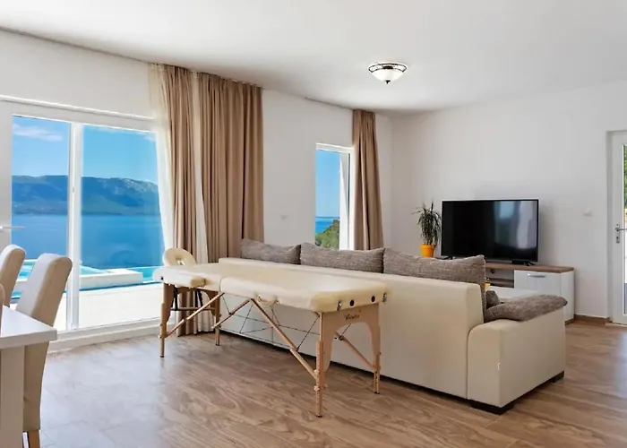 فيلة Seaview بلوتشي