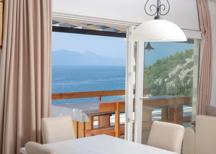 Seaview فيلة