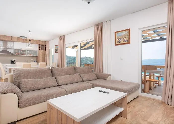 فيلة Seaview بلوتشي